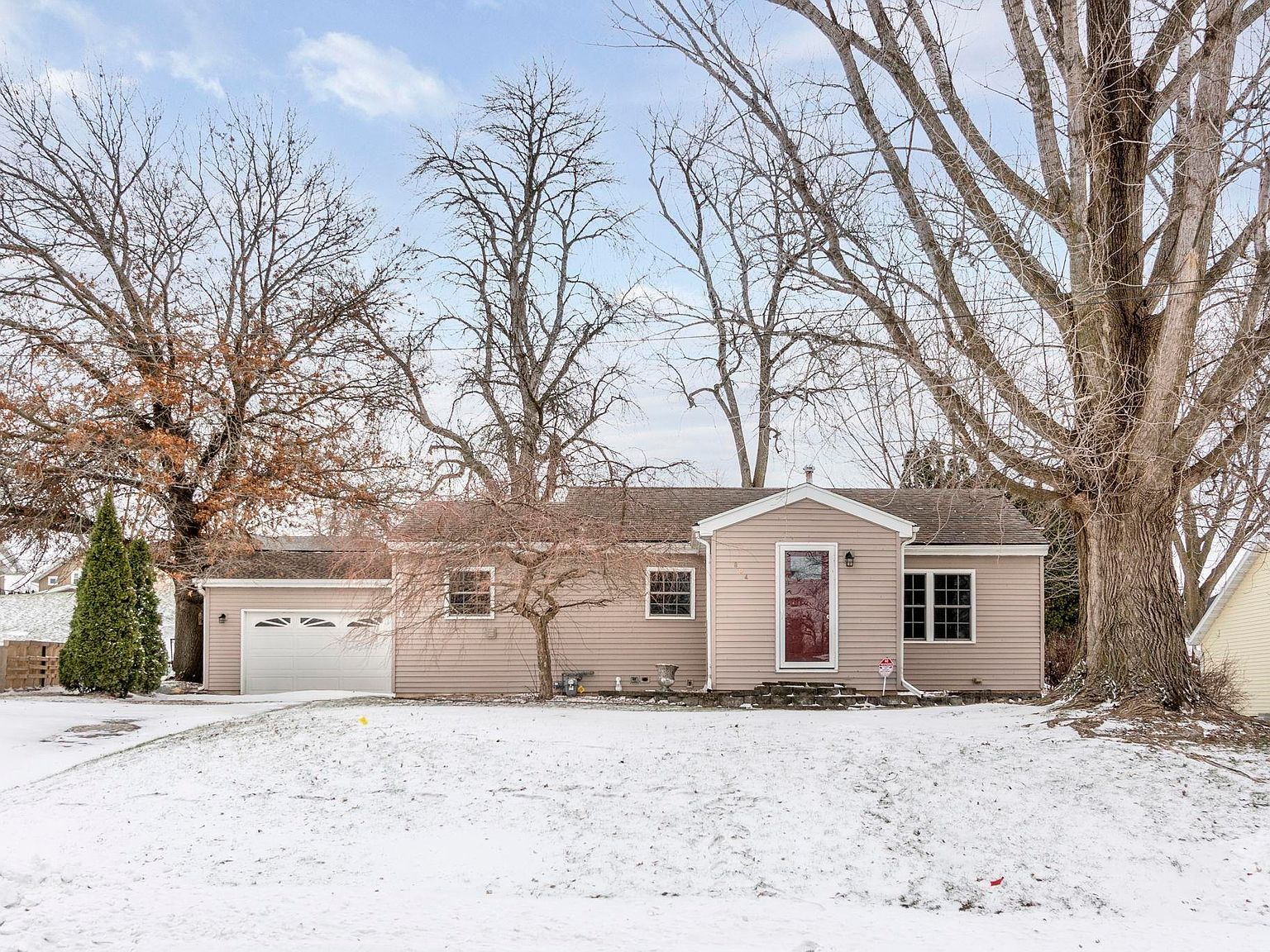 804 S Jefferson St Wellsburg, IA 50680 - Thumbnail 2