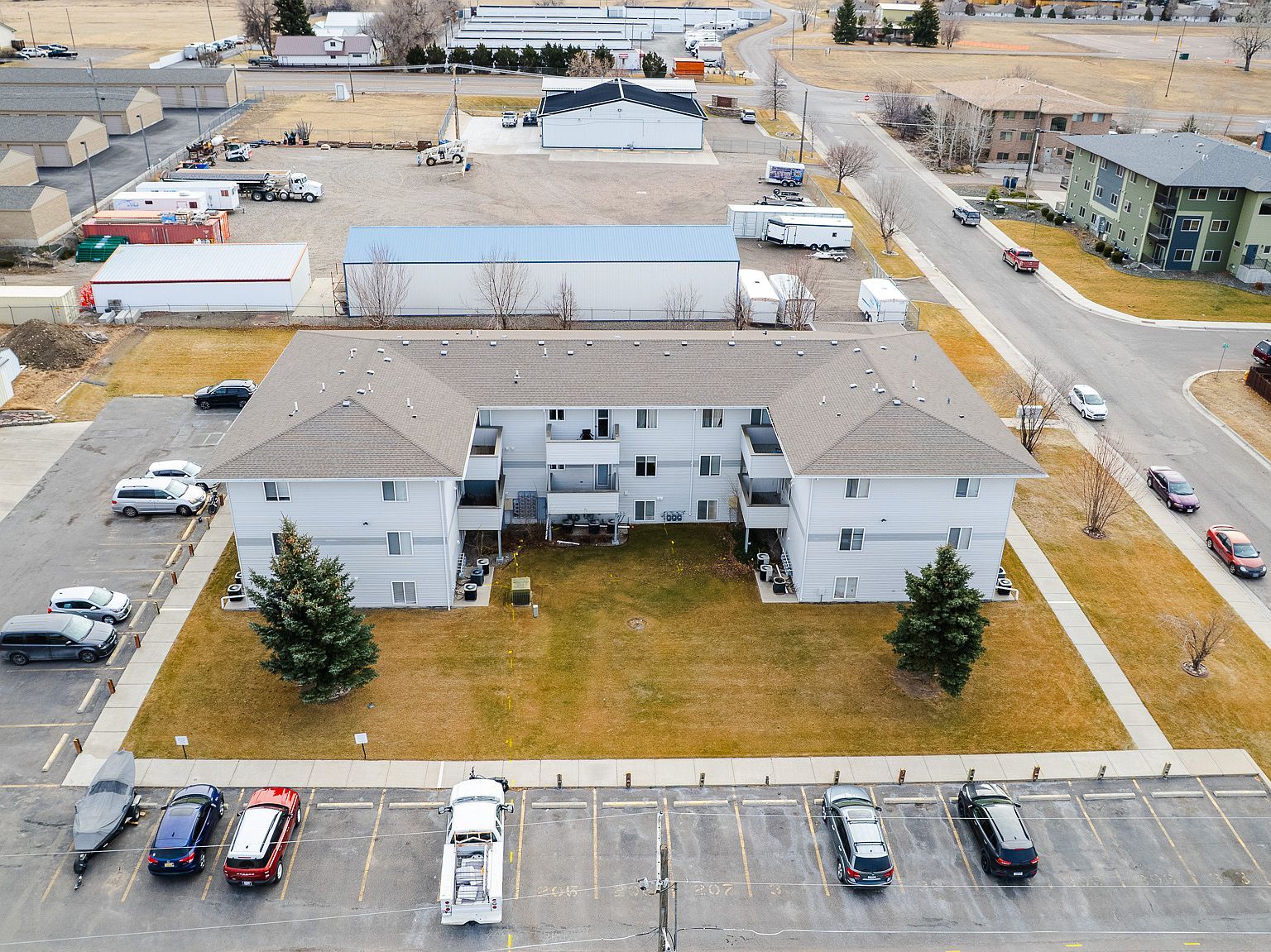 305 46th St N Great Falls, MT 59405 - Thumbnail 2