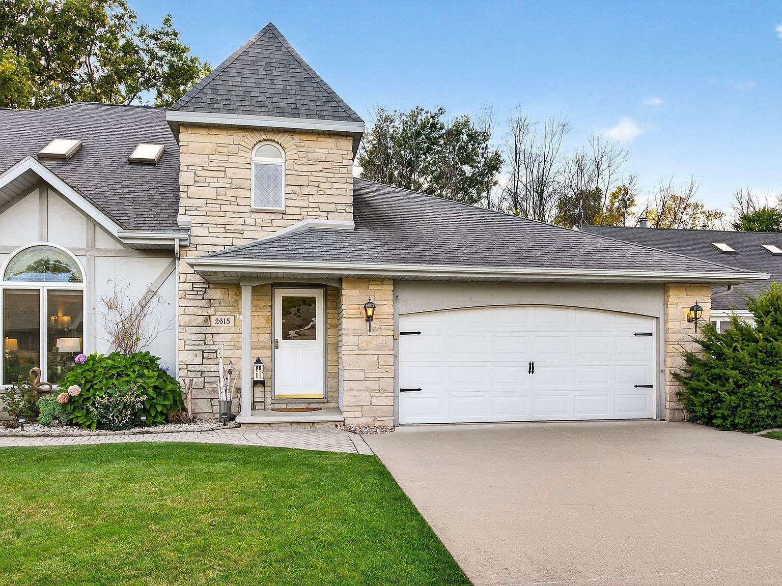 2615 N Millbrook Rd Appleton, WI 54914 - Thumbnail 2