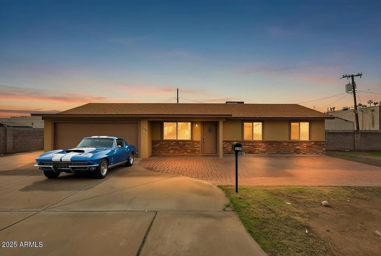 2125 E Sweetwater Ave Phoenix, AZ 85022 - Thumbnail 2