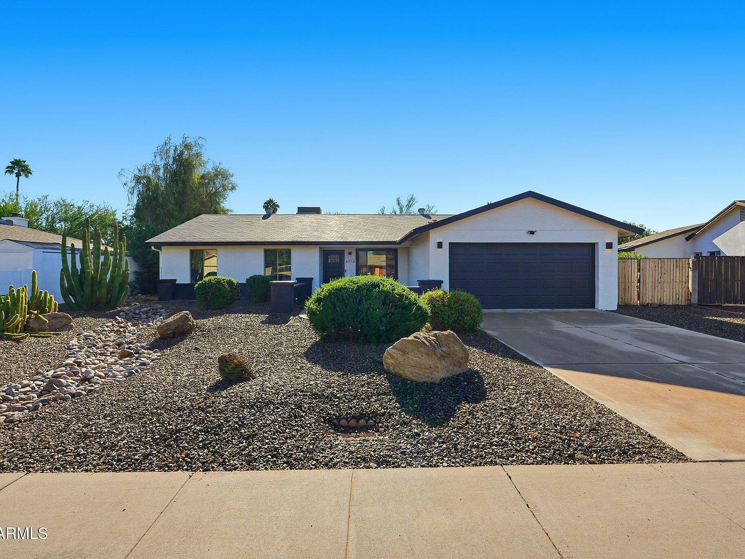 6113 E Gelding Dr Scottsdale, AZ 85254 - Thumbnail 2