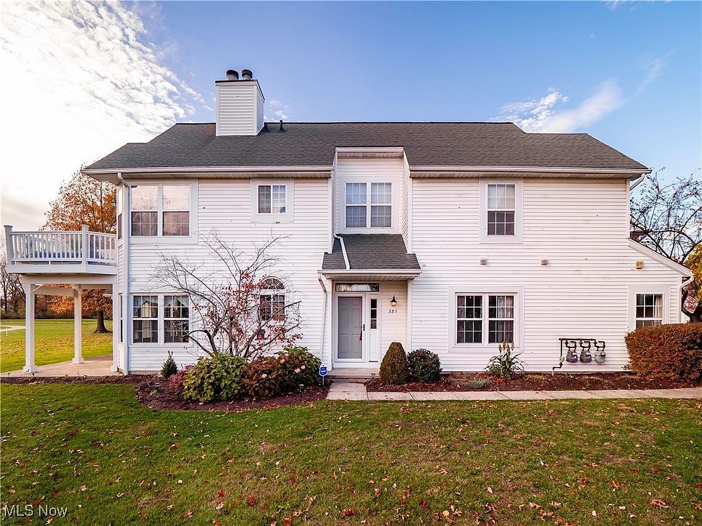 385 Vista Cir North Olmsted, OH 44070 - Thumbnail 2