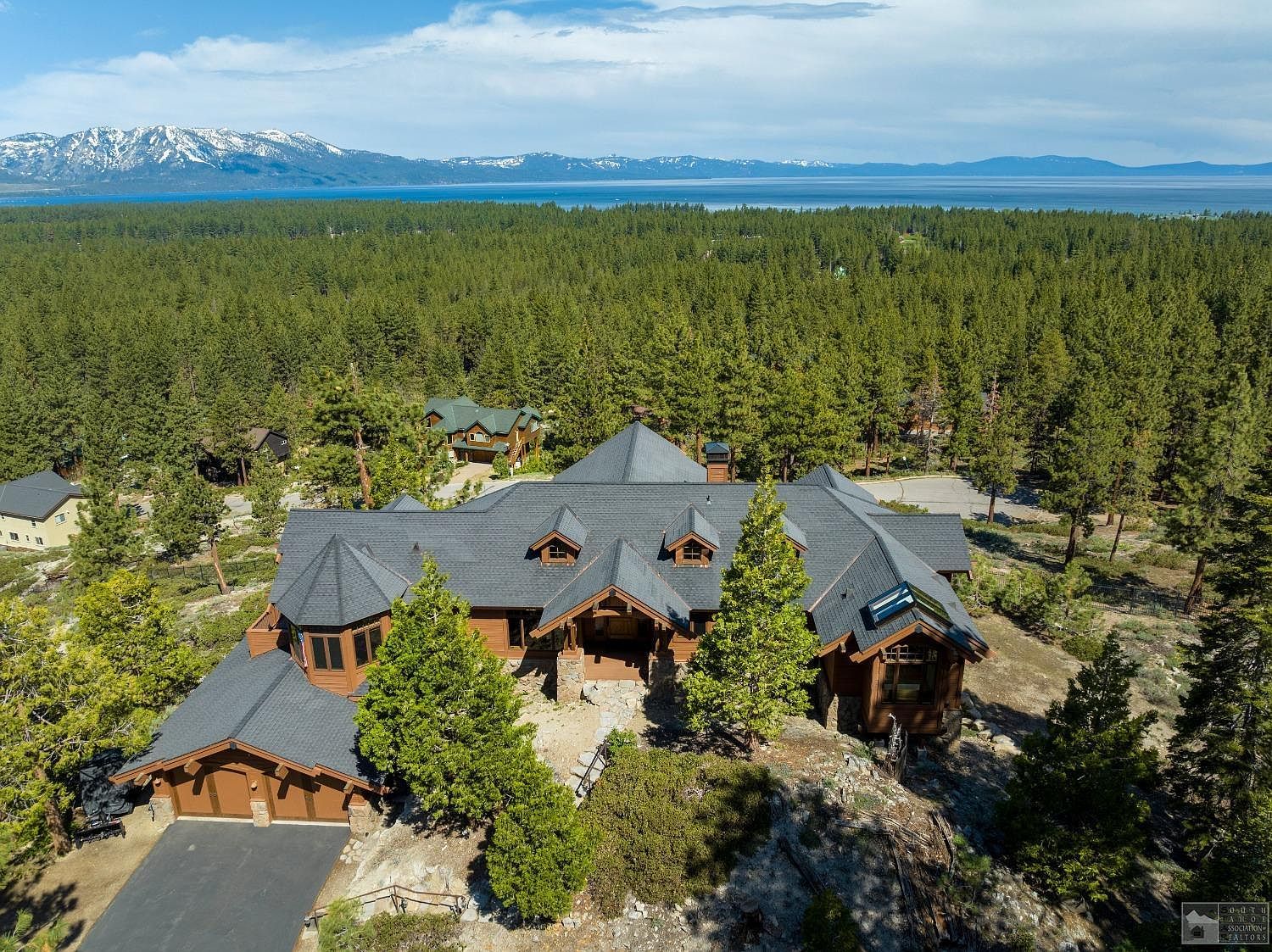 3567 Saddle Rd South Lake Tahoe, CA 96150 - Thumbnail 2