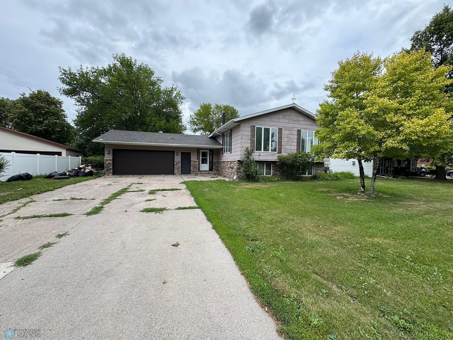 609 Lily Ln Ada, MN 56510 - Thumbnail 2