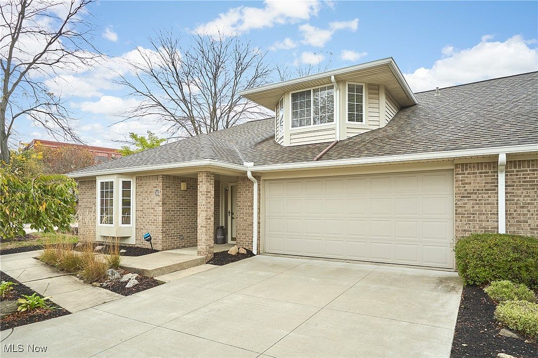 108 Furnace Run Dr Akron, OH 44307 - Thumbnail 2