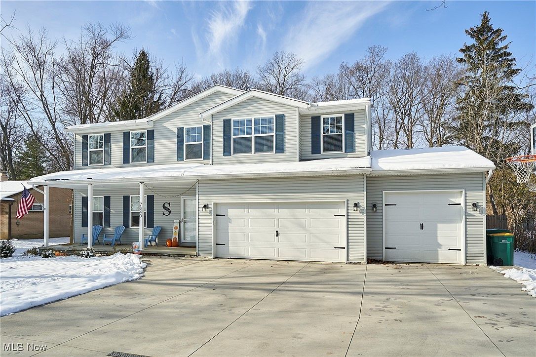 7840 McCreary Rd Seven Hills, OH 44131 - Thumbnail 2