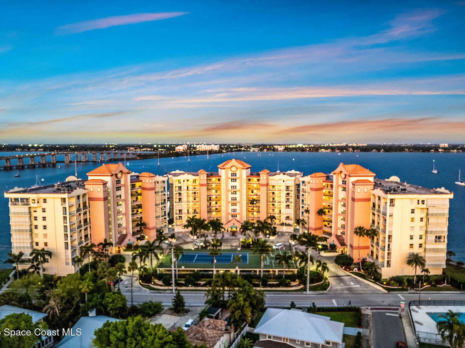 100 Riverside Dr APT 301 Cocoa, FL 32922 - Thumbnail 2