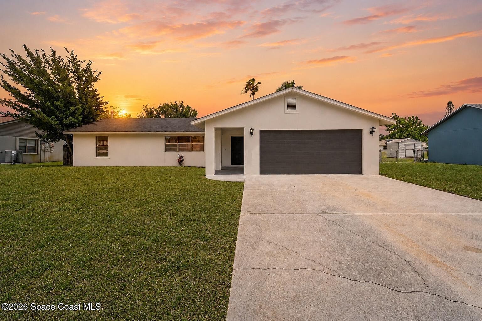 901 Grandeur St SE Palm Bay, FL 32909, 32909