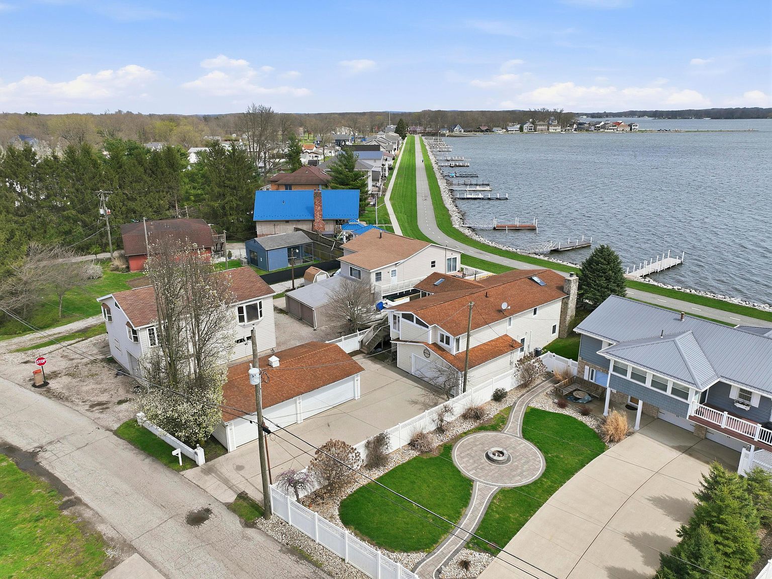 13482 W Bank Dr Millersport, OH 43046  | Single Family