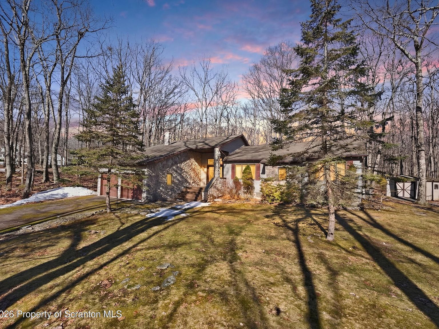 1197 Dewberry Dr Hawley, PA 18428 - Thumbnail 2