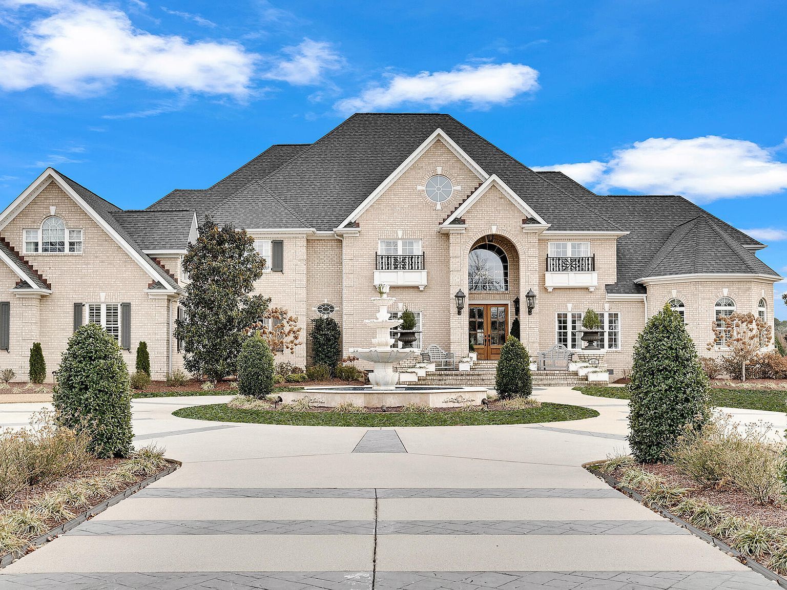 1157 Autumn Lakes Dr Grimesland, NC 27837 - Thumbnail 2