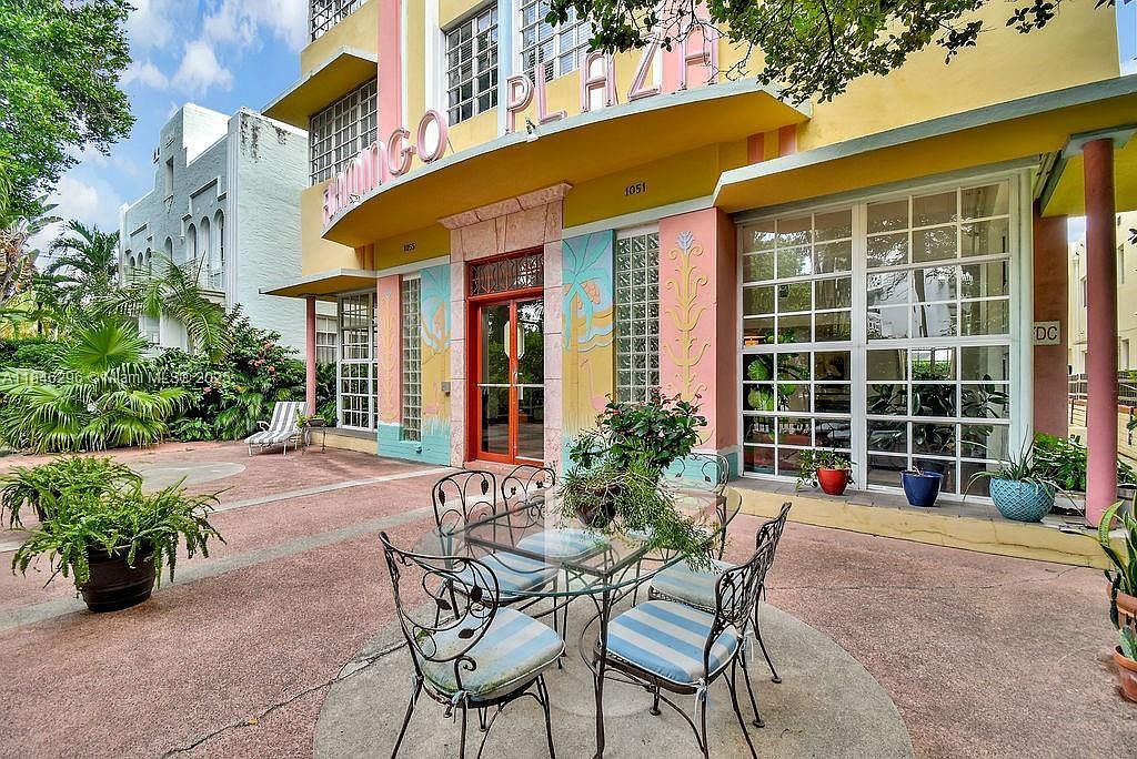 1051 Meridian Ave APT 1C, Miami Beach, FL, 33139 - Thumbnail 2