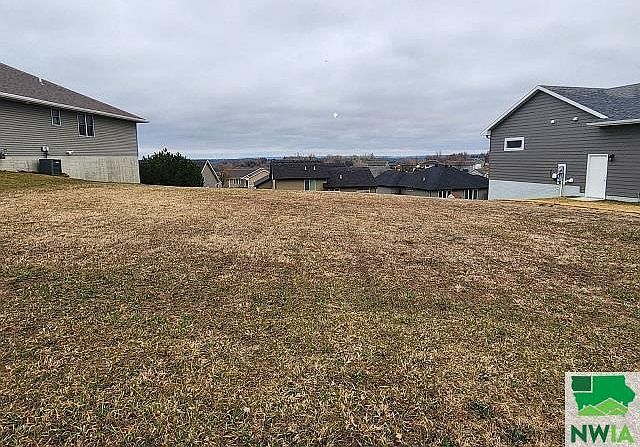 4210 Fieldcrest Dr Sioux City, IA 51103  | Land/Lot