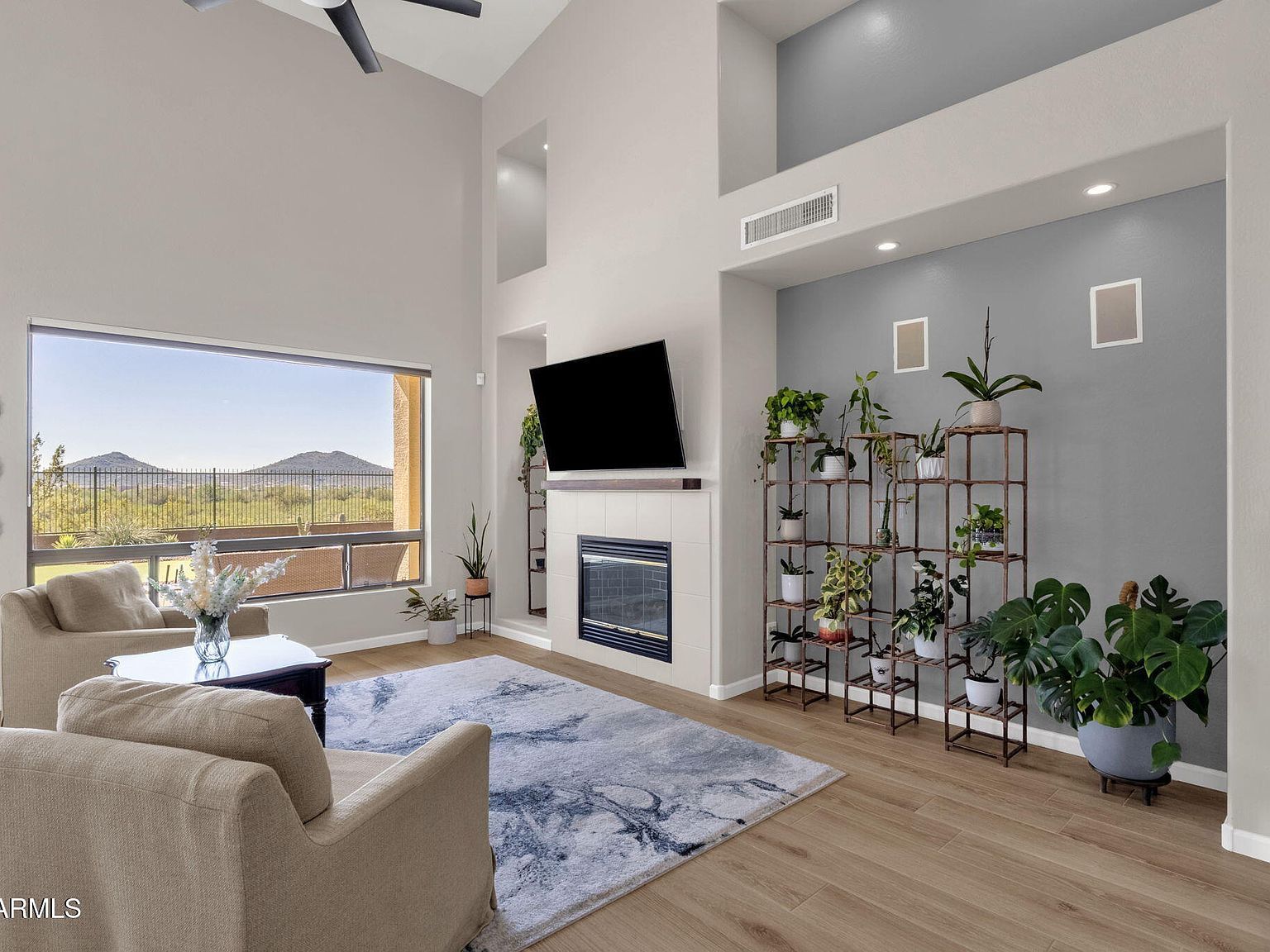 2933 W Owens Way Phoenix, AZ 85086 - Thumbnail 2