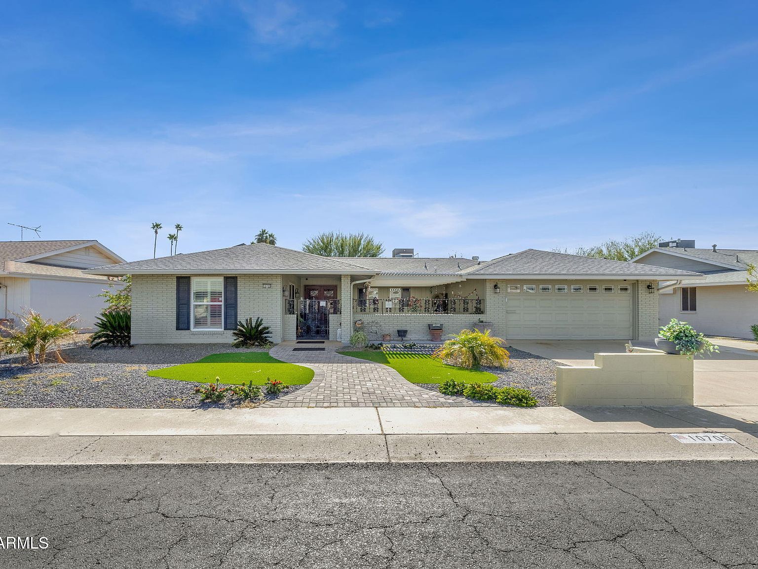 10705 W Camelot Cir Sun City, AZ 85351 - Thumbnail 2