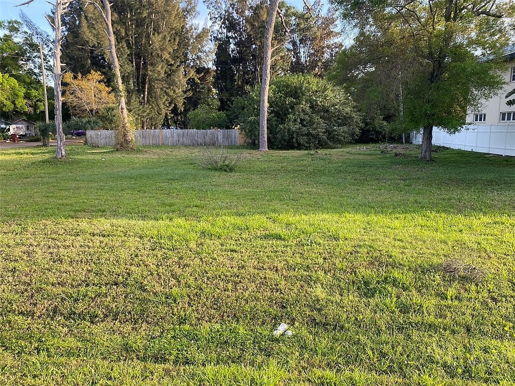 5670 Roosevelt Blvd #4 Clearwater, FL 33760 - Thumbnail 2