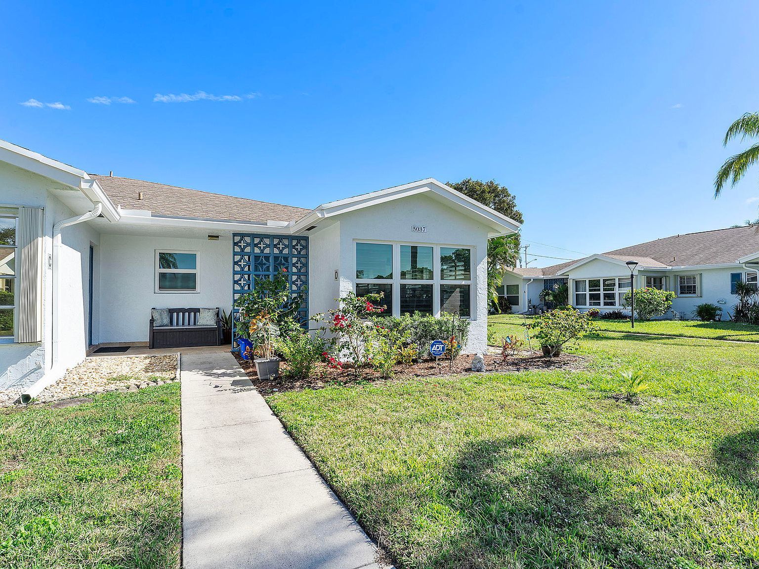 5037 Lakefront Blvd APT D Delray Beach, FL 33484 - Thumbnail 2