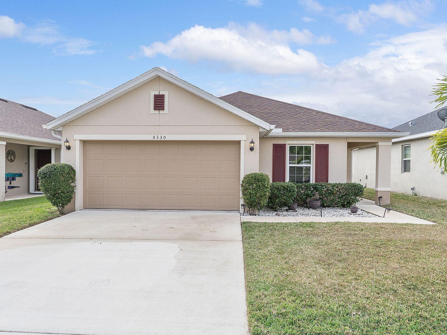 5330 NW Pine Trail Cir Port Saint Lucie, FL 34983 - Thumbnail 2