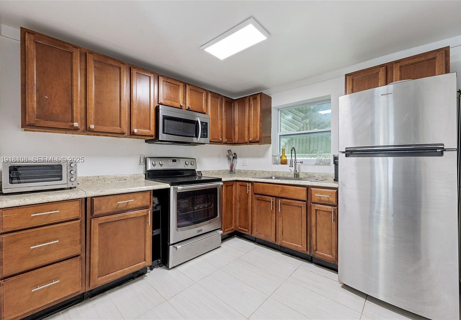 1464 SW 29th Ave Fort Lauderdale, FL 33312 - Thumbnail 2