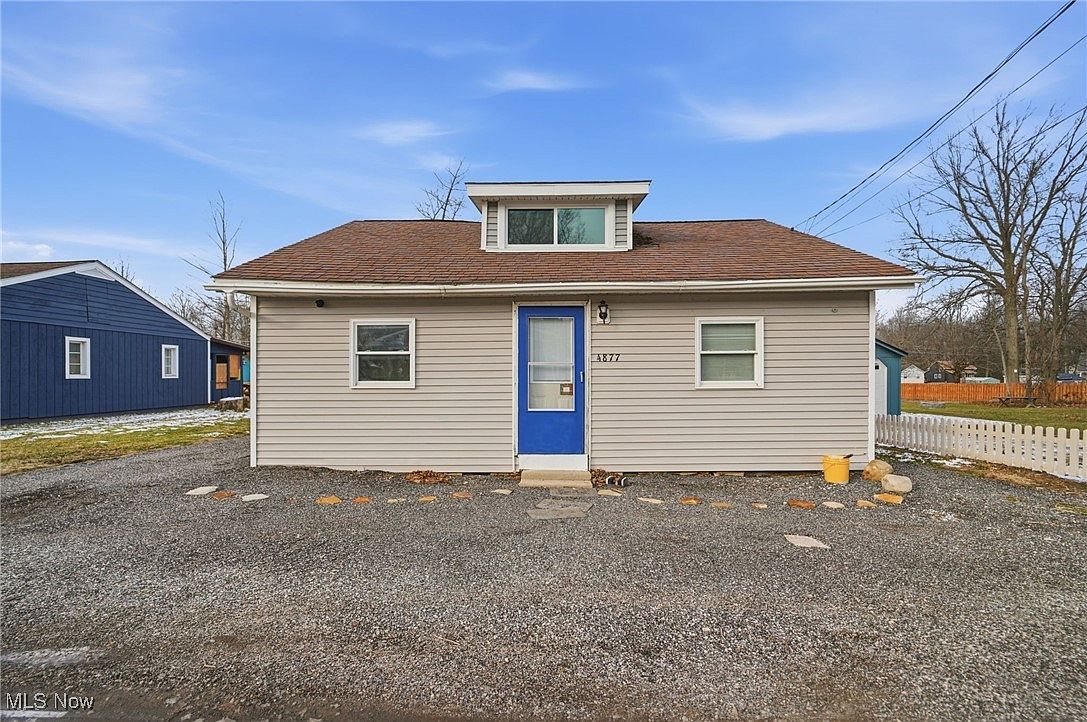 4877 Francis Dr Geneva, OH 44041 - Thumbnail 2