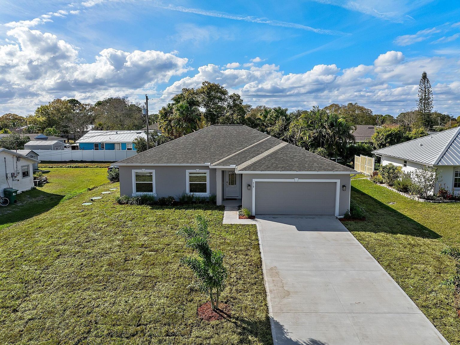 418 Easy St Sebastian, FL 32958 - Thumbnail 2