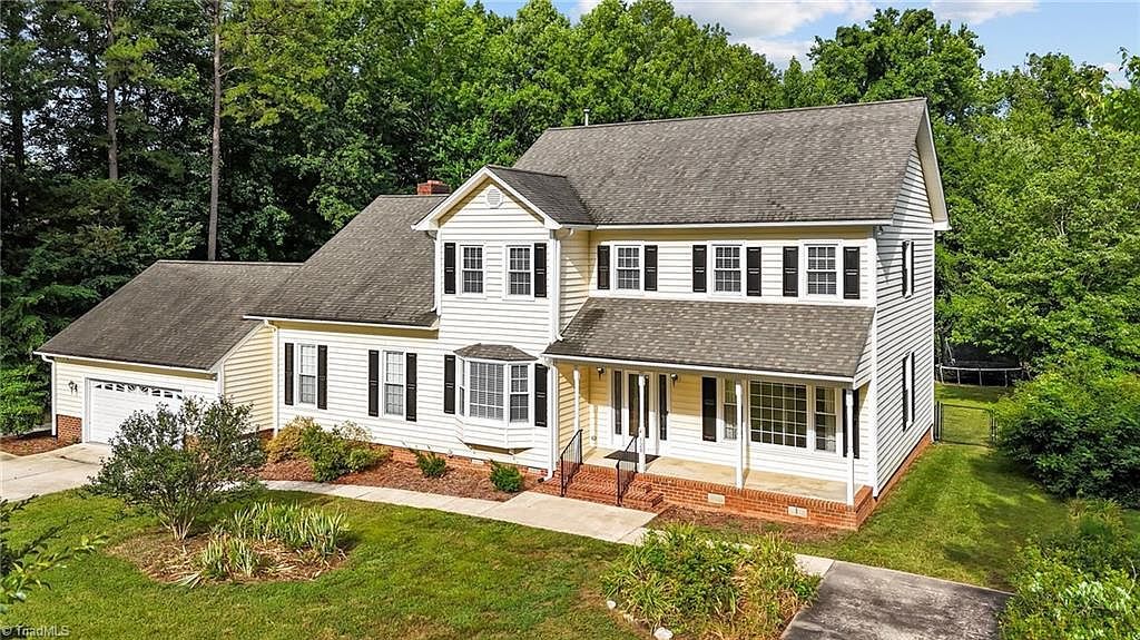 128 Fieldstone Dr Burlington, NC 27215 - Thumbnail 2