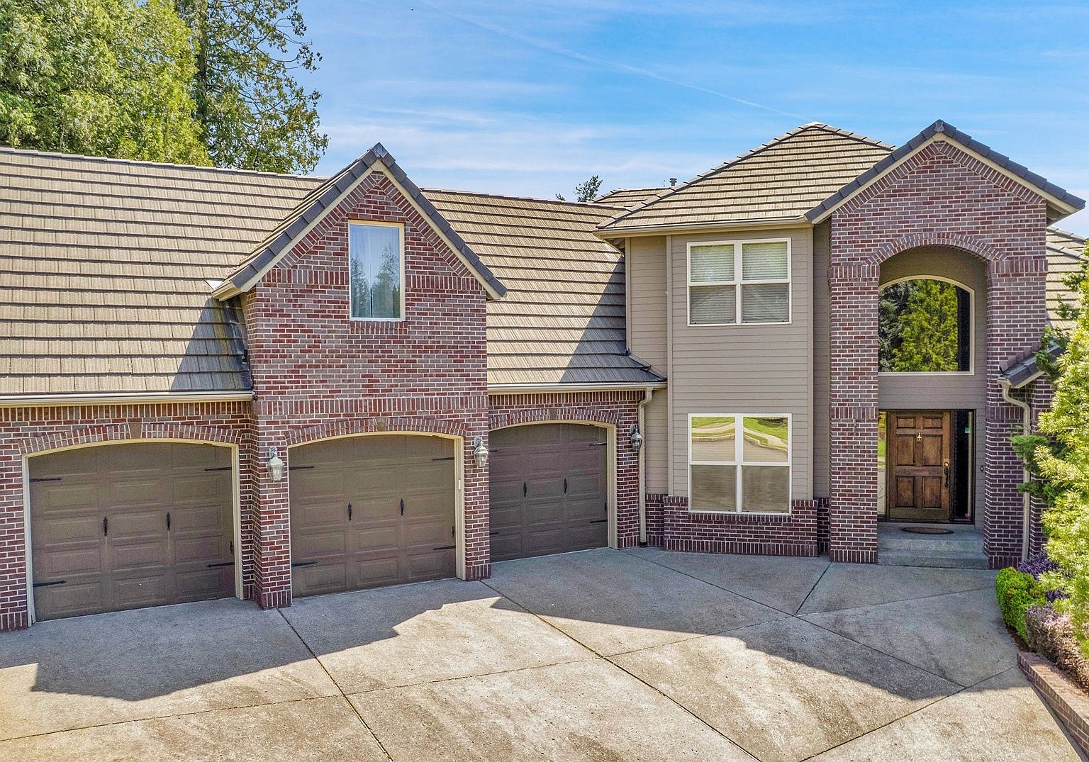 1696 SE 26th Dr Gresham, OR 97080 - Thumbnail 2