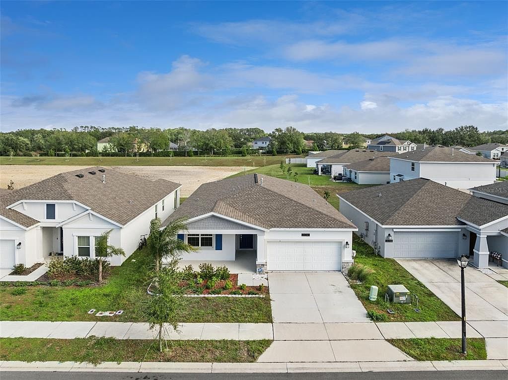 26340 Feathergrass Cir Leesburg, FL 34748 - Thumbnail 2