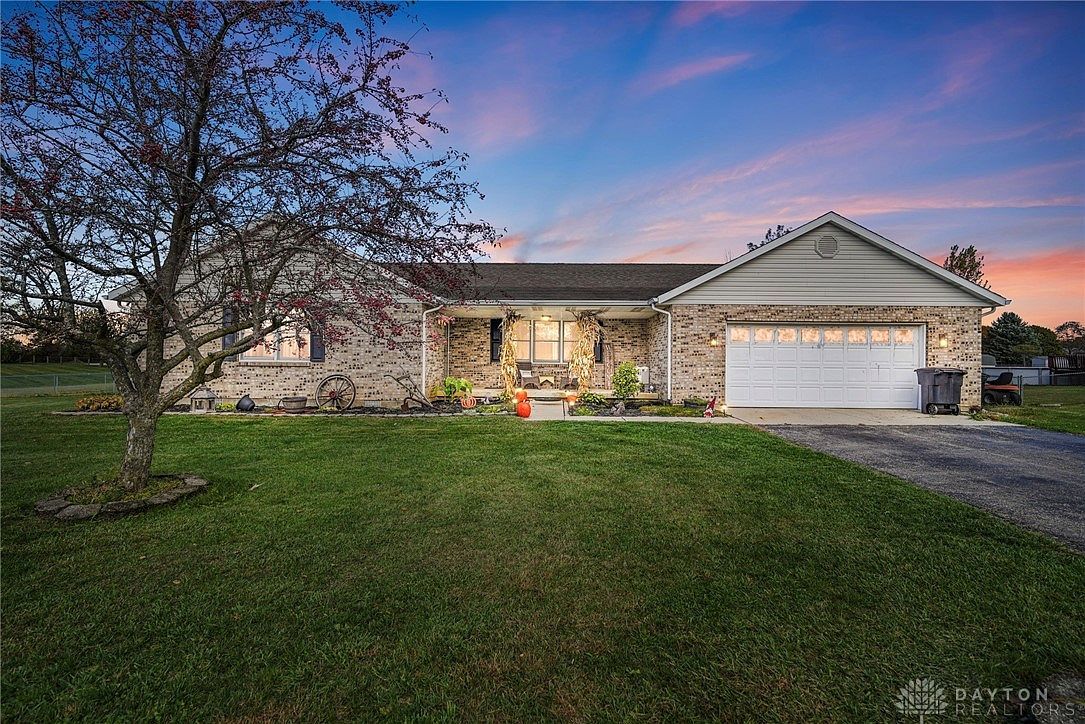 6258 Zachary Ave Springfield, OH 45502 - Thumbnail 2