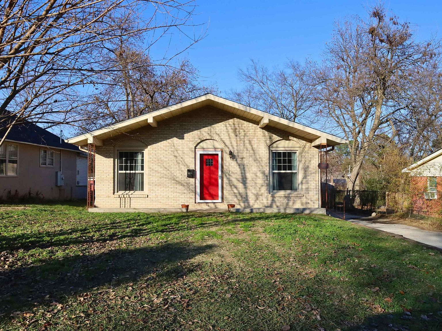 919 W Mueller Paragould, AR 72450 - Thumbnail 2