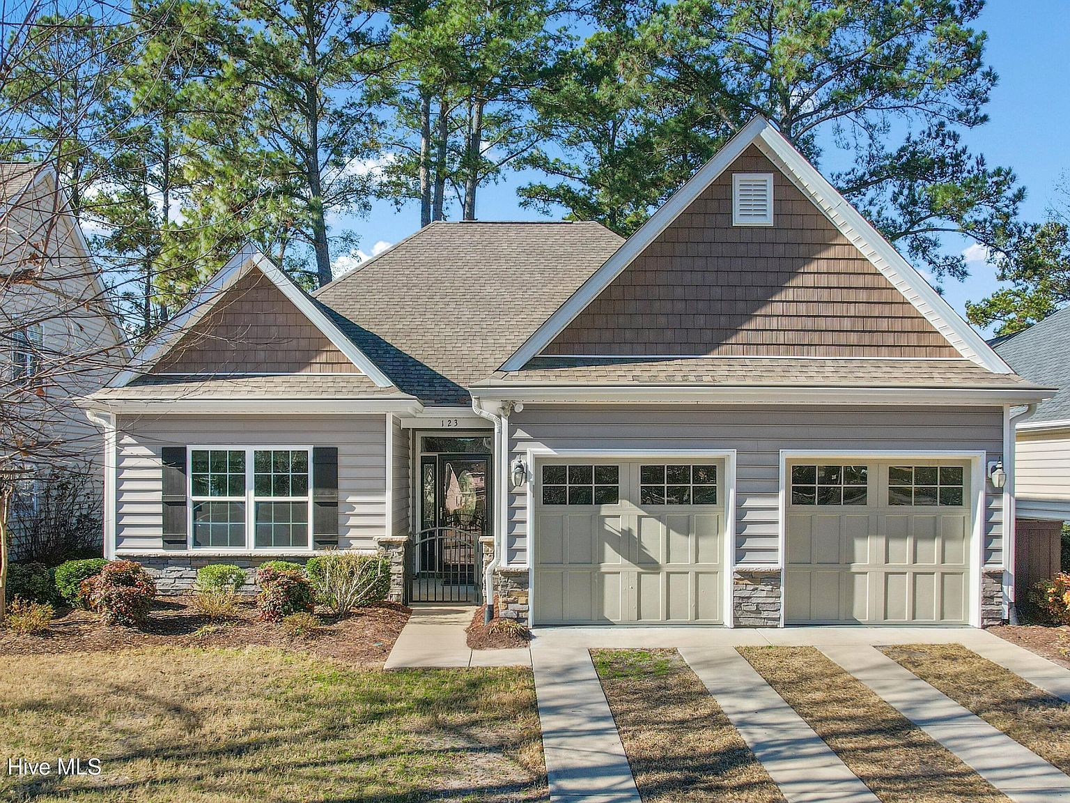 123 Bellwood Cir Sunset Beach, NC 28468 - Thumbnail 2