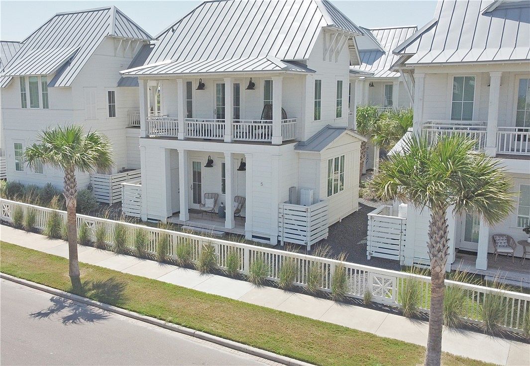 214 Sunset Ave SUITE 5 Port Aransas, TX 78373 - Thumbnail 2