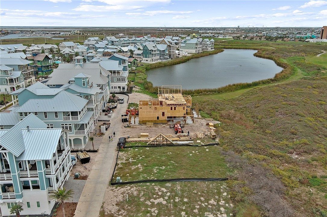 178 Shoregrass Loop Pt Aransas, TX 78373 - Thumbnail 2