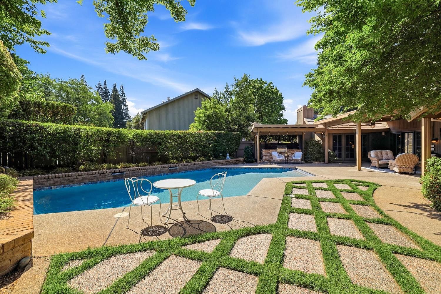 1911 Black Slate Ct Gold River, CA 95670  | Single Family