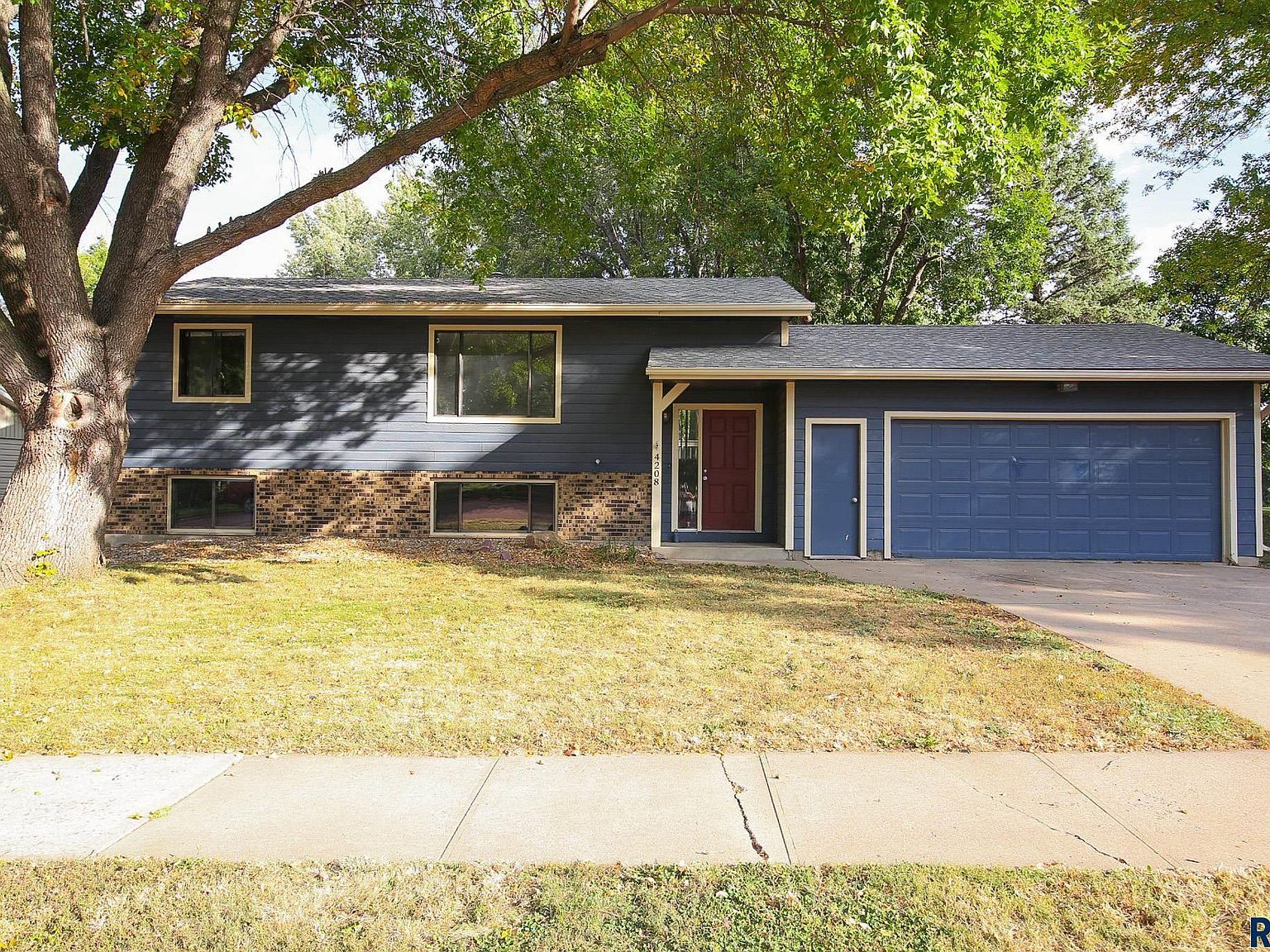 (undisclosed Address) Sioux Falls, SD 57103 - Thumbnail 2