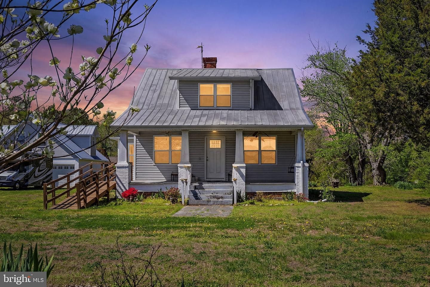 4809 Coles Point Rd Hague, VA 22469 - Thumbnail 2