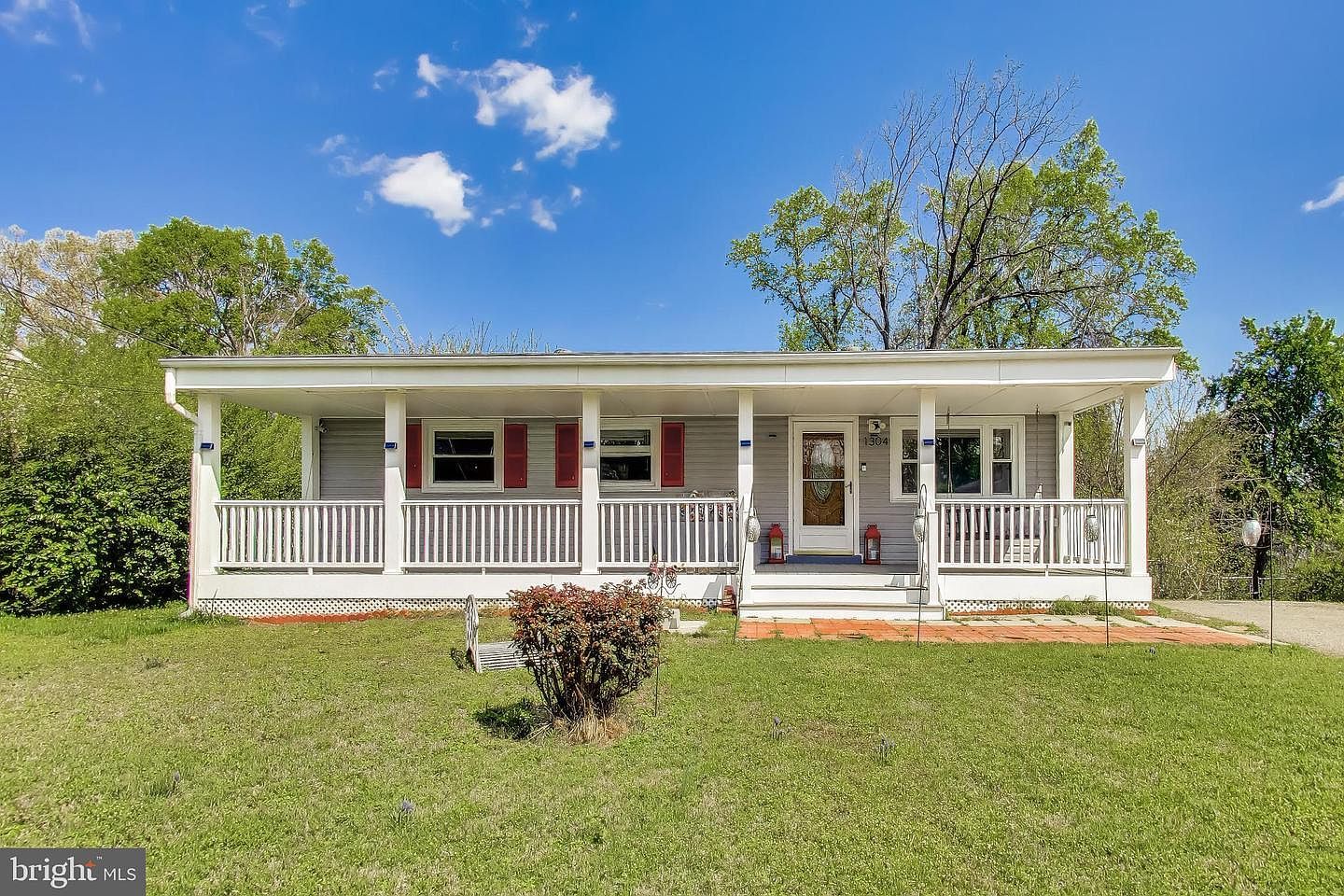 1304 Columbia Rd Woodbridge, VA 22191  | Single Family