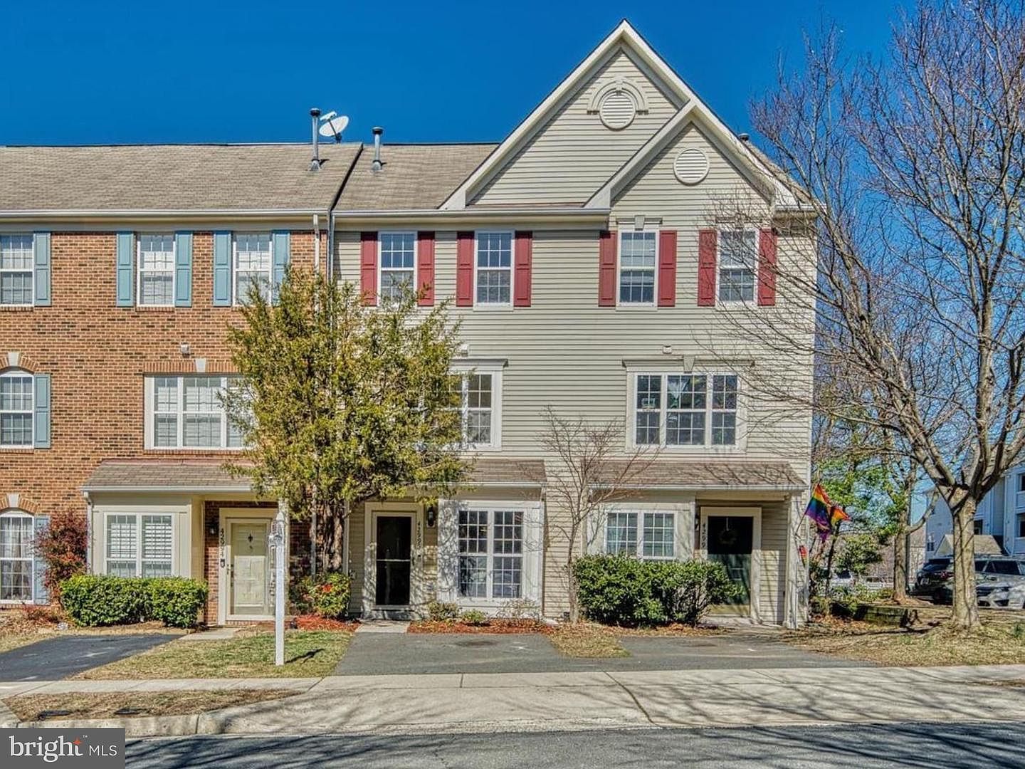 42996 Astell St Chantilly, VA 20152  | New build
