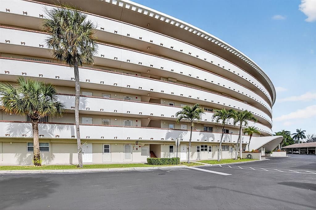 1319 E Hillsboro Blvd APT 110 Deerfield Beach, FL 33441 - Thumbnail 2