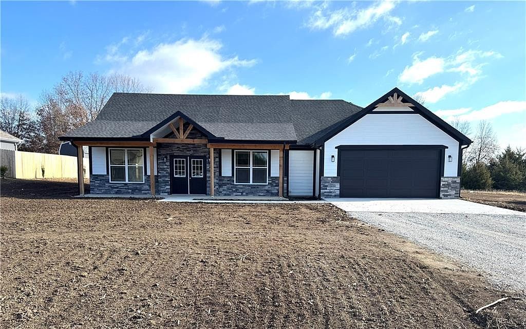 327 NE 51st Rd Warrensburg, MO 64093 - Thumbnail 2