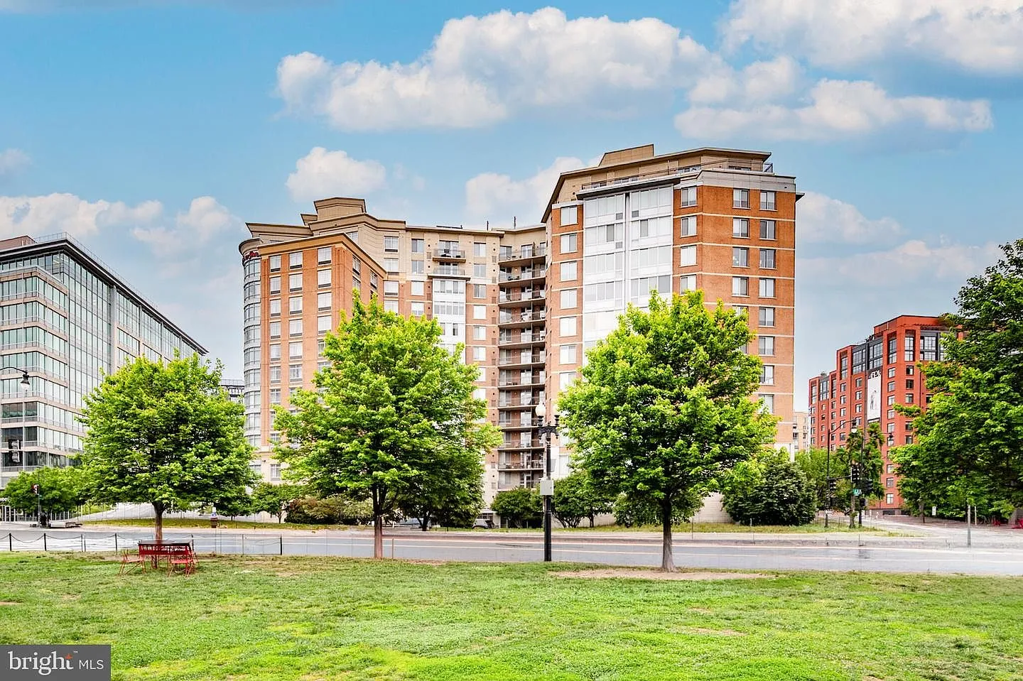 555 Massachusetts Ave NW APT 506 Washington, DC 20001, 20001