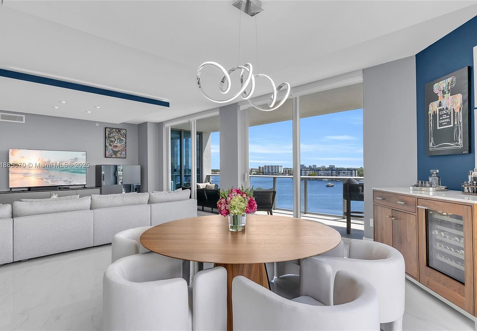 17111 Biscayne Blvd UNIT 602 Aventura, FL 33160 - Thumbnail 2