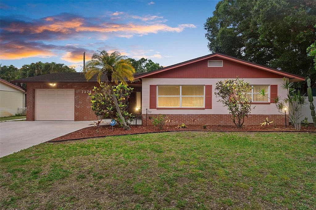 7276 21st St N Saint Petersburg, FL 33702 - Thumbnail 2