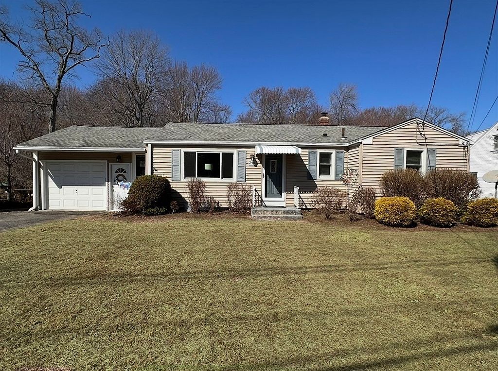 240 McCarthy Ave Chicopee, MA 01020 - Thumbnail 2