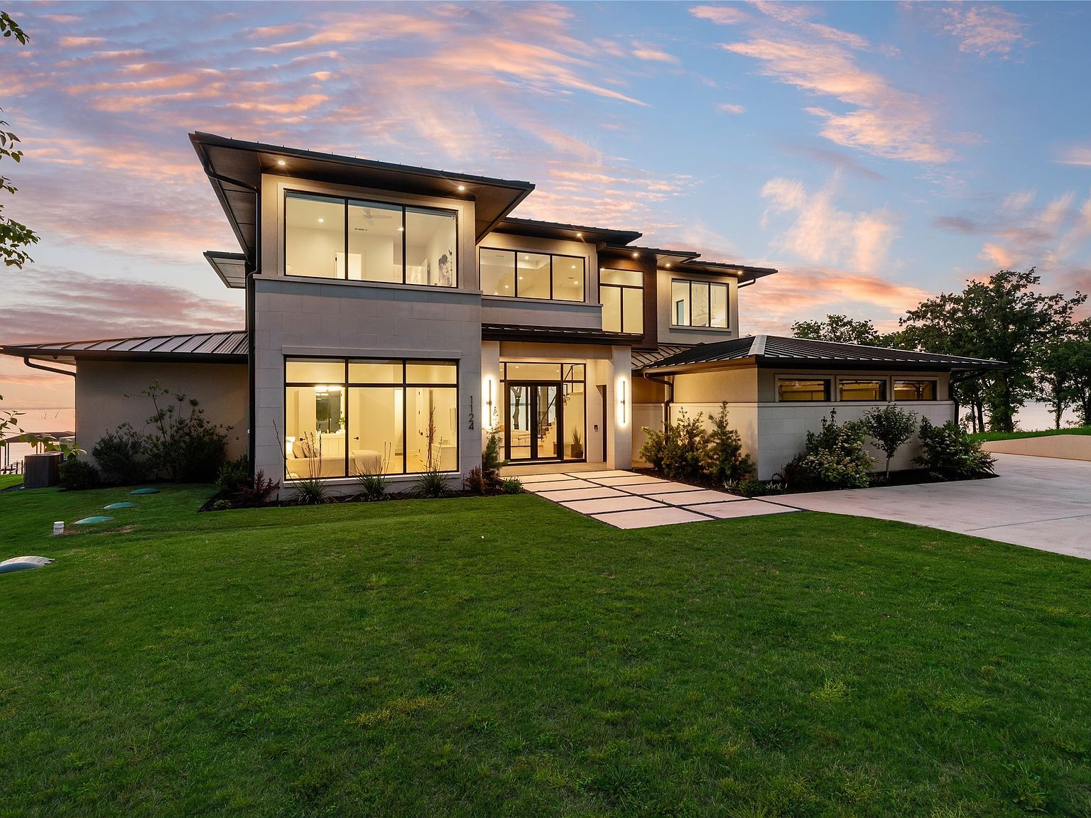 1124 Paradise Cv Streetman, TX 75859 - Thumbnail 2