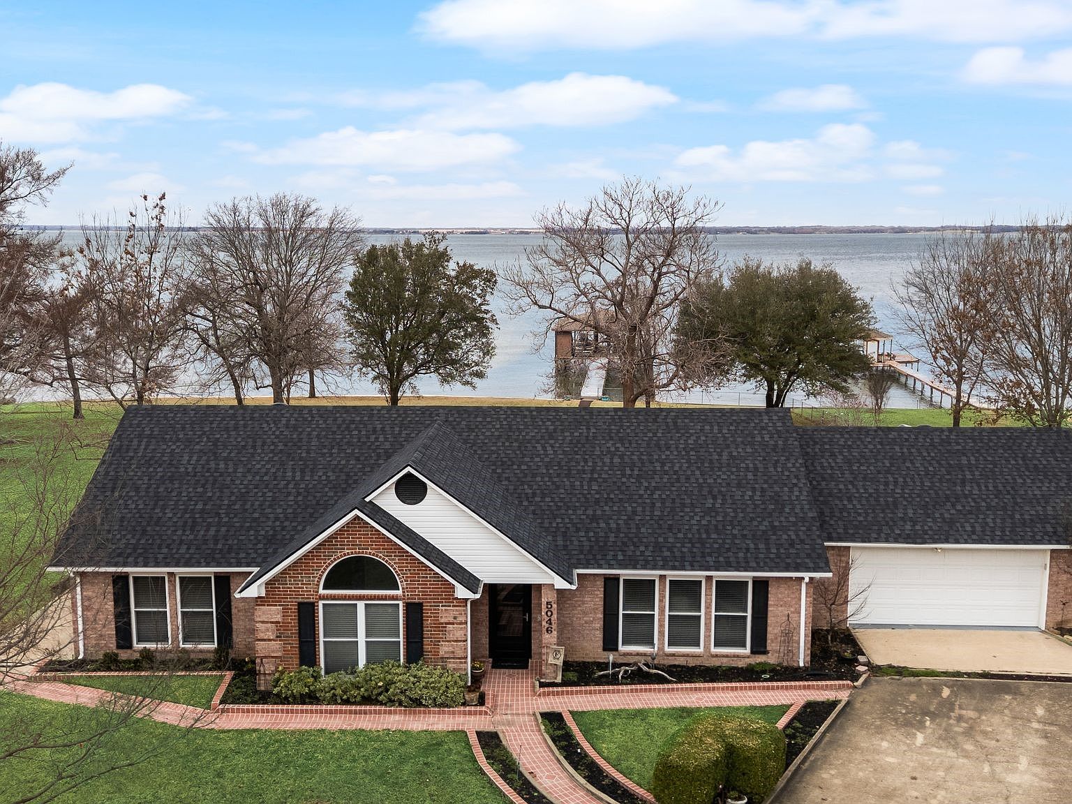 5046 Loper Cir Streetman, TX 75859 - Thumbnail 2