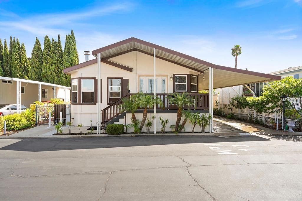 4660 N River Rd SPACE 17 Oceanside, CA 92057 - Thumbnail 2