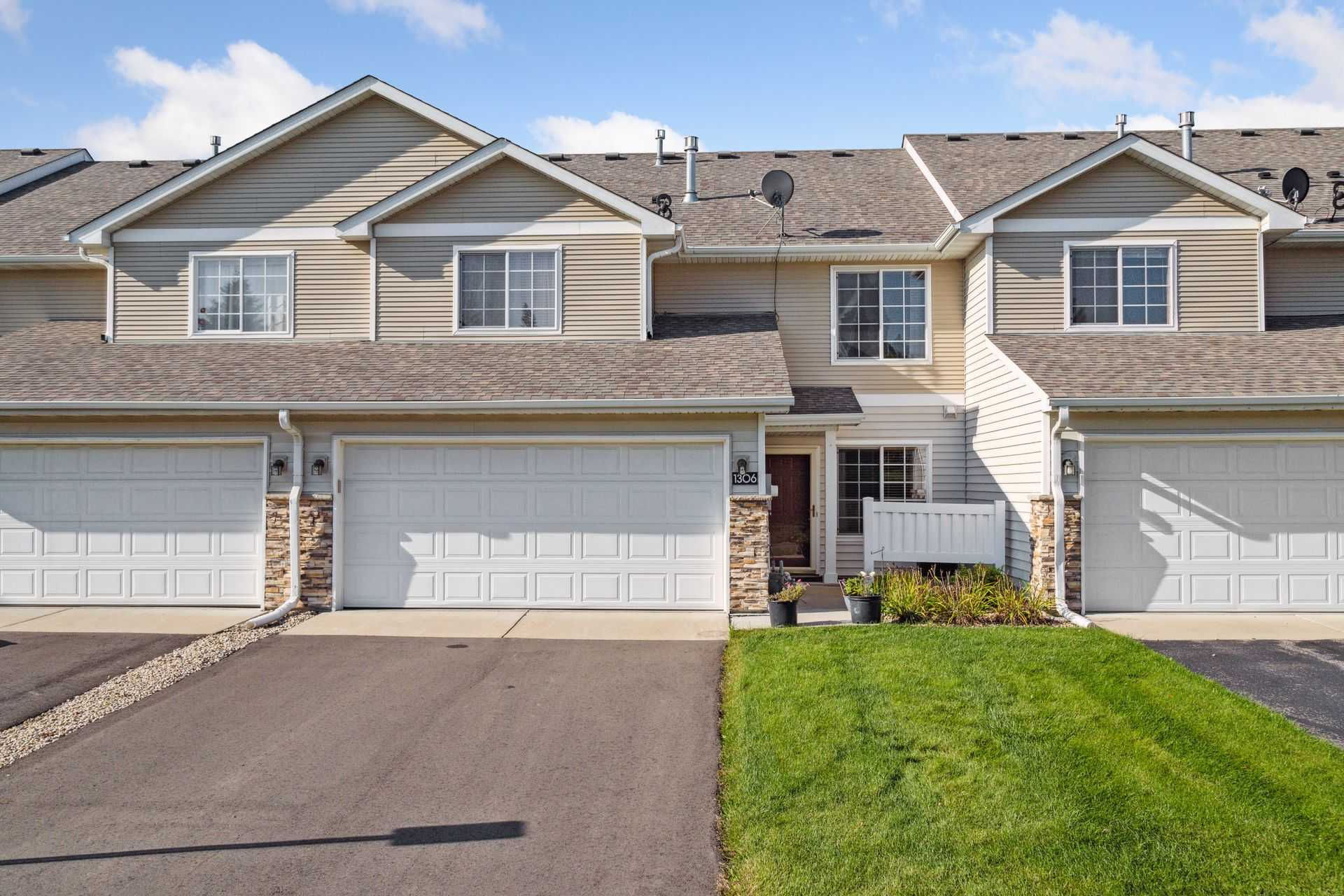 1306 Pembrooke Lane, Waconia, MN, USA, 55387 | Town Home