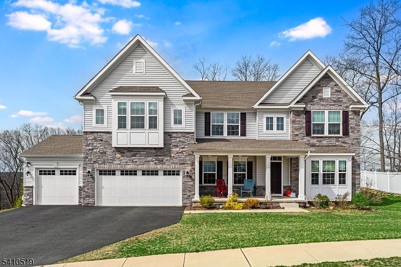 12 Esposito Ln Landing, NJ 07850  | Single Family