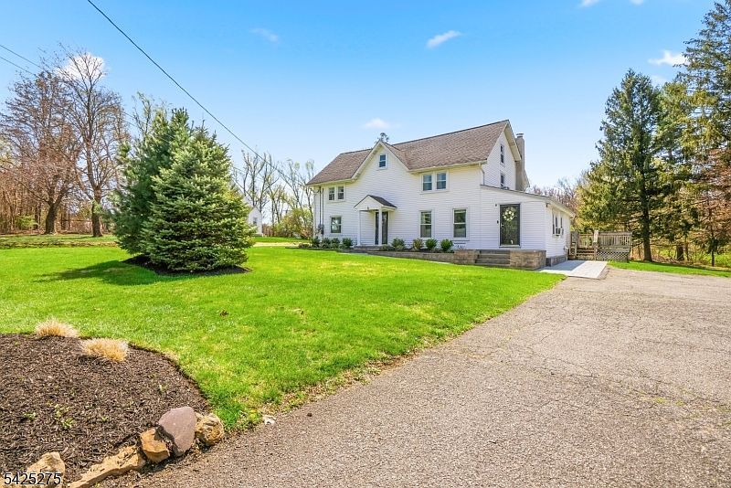 8 Morris Tpke Randolph, NJ 07869  | Single Family
